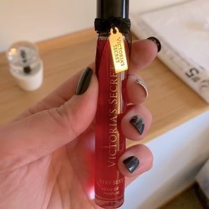 VS: Very Sexy Roller